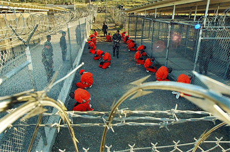 la prisión militar de Guantánamo La prisión militar de Guantánamo en Cuba será clausurada